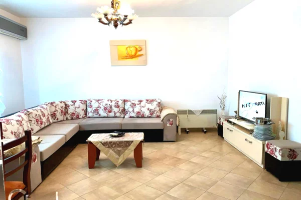 Appartamento in vendita a Tirana 1+1, Arredato