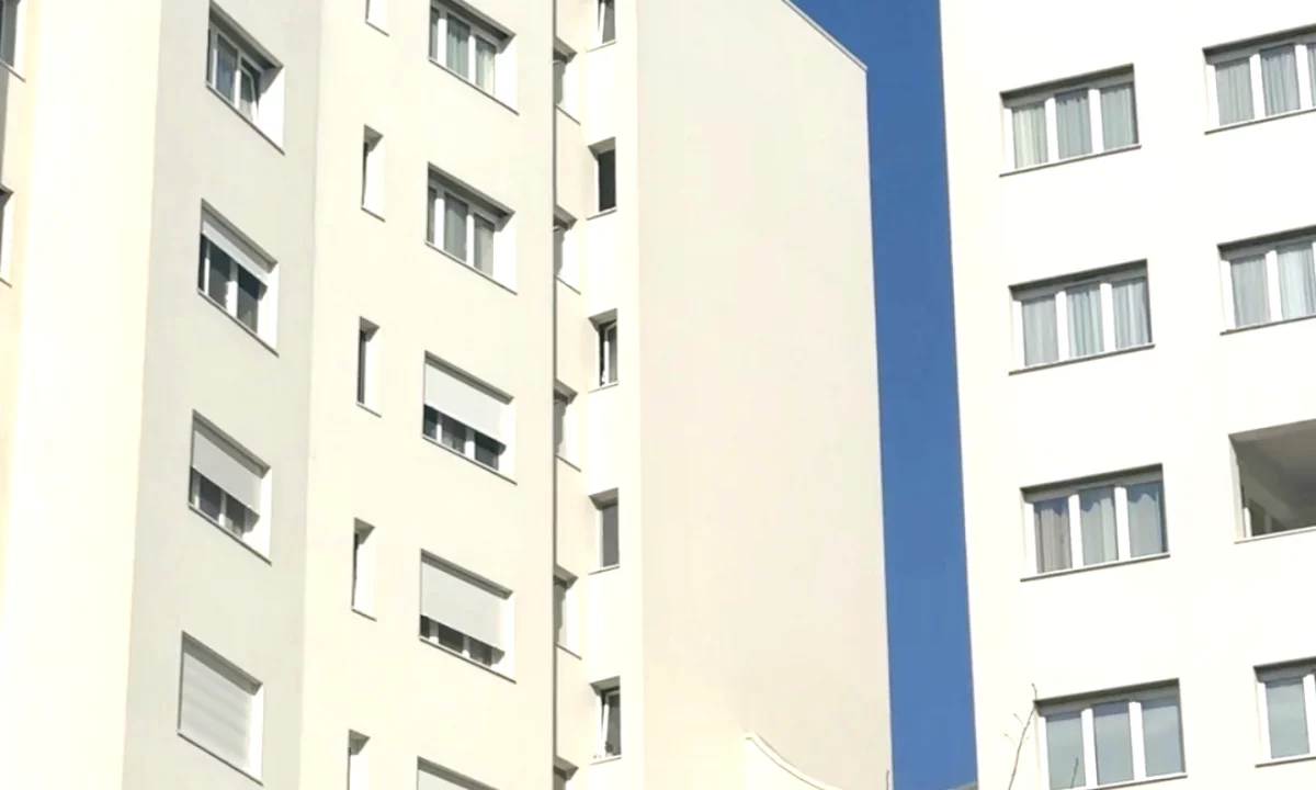 Appartamento in vendita a Tirana 2+1, Arredato