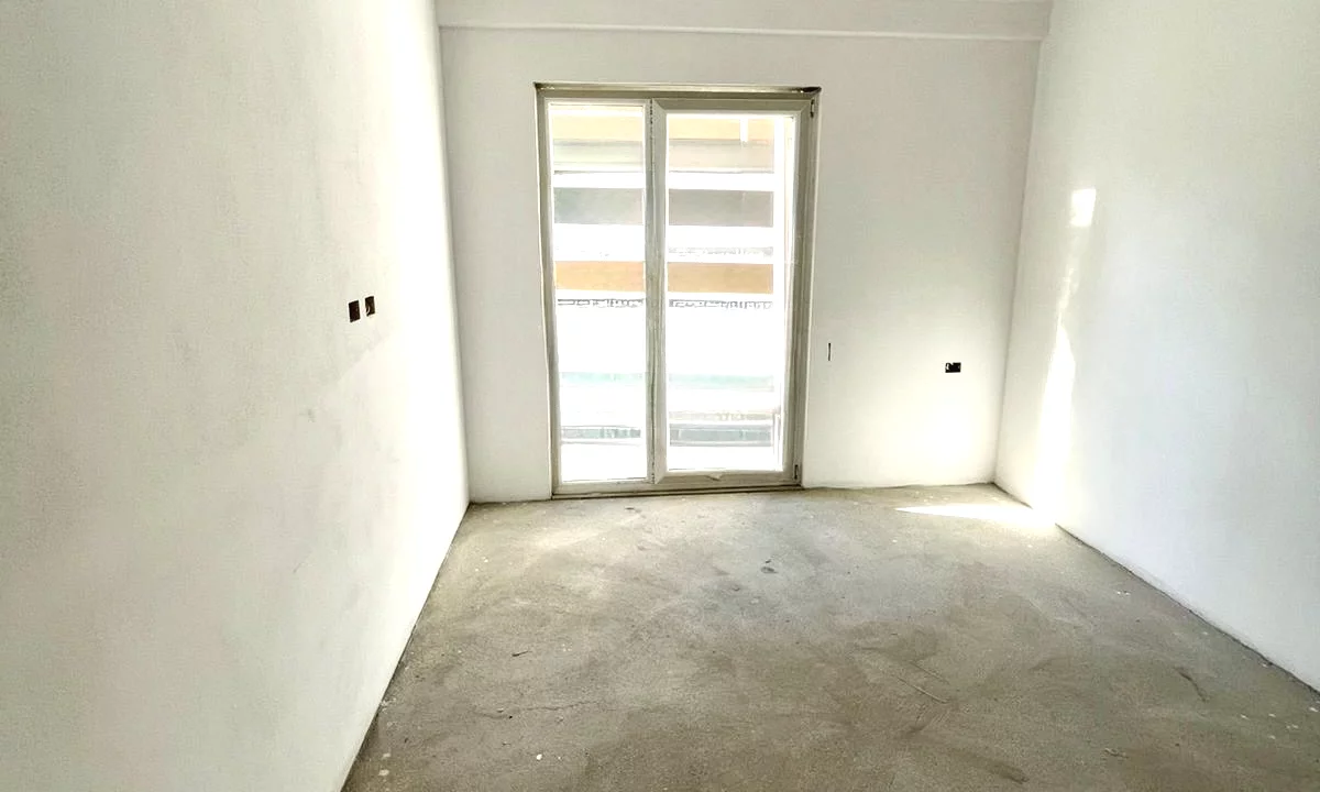 Appartamento in vendita a Tirana 1+1, Vuoto