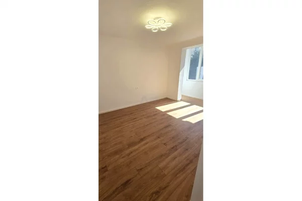 Shtepi ne shitje 1+1 ne Tirane - 95,000 Euro