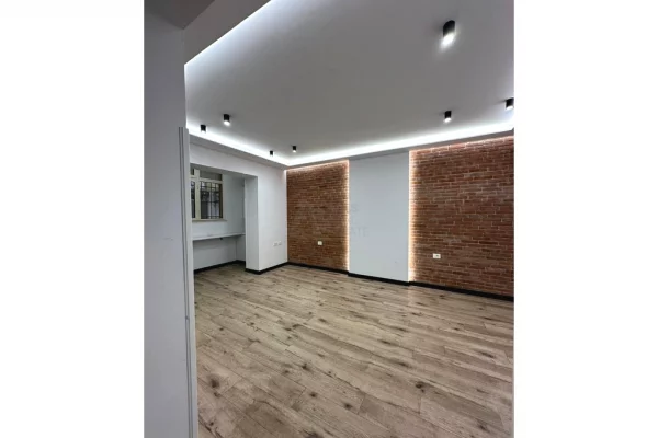 Shtepi ne shitje 1+1 ne Tirane - 158,000 Euro