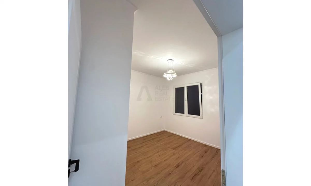 Appartamento in vendita a Tirana 1+1, Vuoto