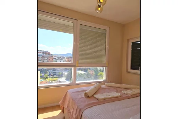 Shtepi me qera Apartament ne Tirane, 2+1, Mobilimi E mobiluar, Pagesa 1,200  Euro.