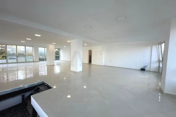 Ambient Open Space me Qira – I Pershtatshem per Call Center, Zyra ose Institucione Financiare