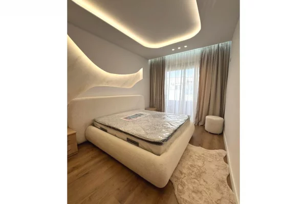 Shtepi ne shitje Apartament ne Tirane, 1+1, Mobilimi E mobiluar, Pagesa 125,000  Euro.