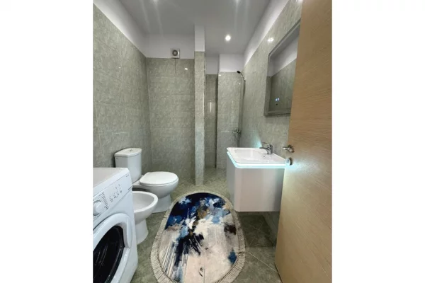 Shtepi ne shitje Apartament ne Tirane, 1+1, Mobilimi E mobiluar, Pagesa 125,000  Euro.