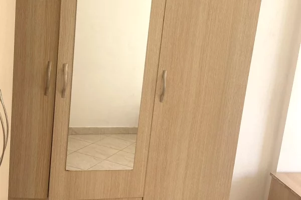 Shtepi me qera Apartament ne Tirane, 2+1, Mobilimi E mobiluar, Pagesa 370  Euro.