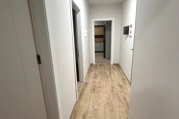 Shtepi me qera 2+1 ne Tirane - 550 Euro