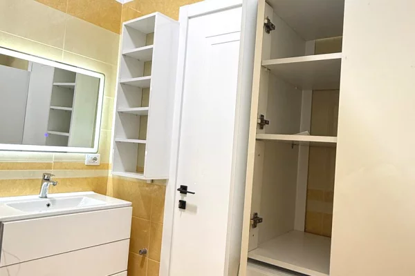 Shtepi me qera Apartament ne Tirane, 1+1, Mobilimi E mobiluar, Pagesa 800  Euro.