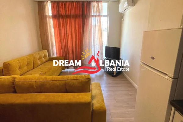 Jepet me qira apartament 1+1 tek Pazari i Ri, Tirane 