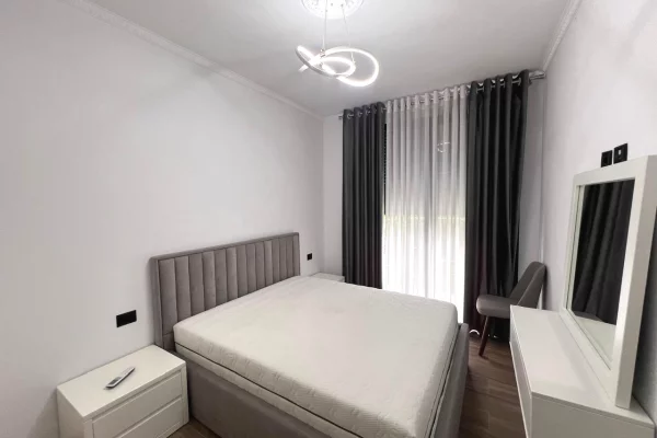 Shtepi me qera Apartament ne Tirane, 1+1, Mobilimi E mobiluar, Pagesa 800  Euro.