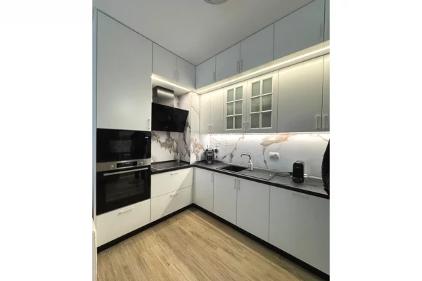 Shtepi me qera Apartament ne Tirane, 2+1, Mobilimi E mobiluar, Pagesa 550  Euro.