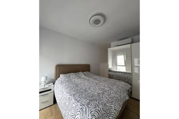 Shtepi me qera Apartament ne Tirane, 2+1, Mobilimi E mobiluar, Pagesa 550  Euro.