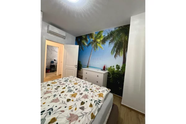 Shtepi me qera Apartament ne Tirane, 2+1, Mobilimi E mobiluar, Pagesa 550  Euro.