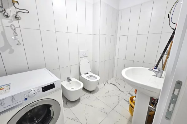 Shtepi me qera Apartament ne Tirane, 2+1, Mobilimi E mobiluar, Pagesa 500  Euro.