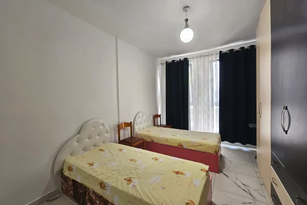 Shtepi me qera Apartament ne Tirane, 2+1, Mobilimi E mobiluar, Pagesa 500  Euro.
