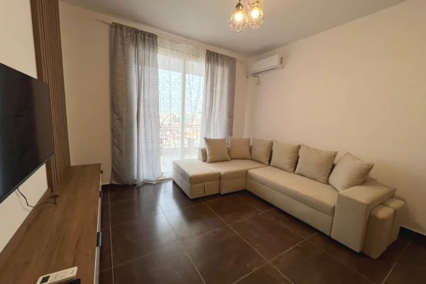 Shtepi me qera Apartament ne Tirane, 2+1, Mobilimi E mobiluar, Pagesa 550  Euro.