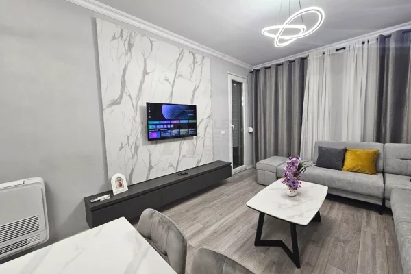 Shtepi me qera Apartament ne Tirane, 2+1, Mobilimi E mobiluar, Pagesa 600  Euro.