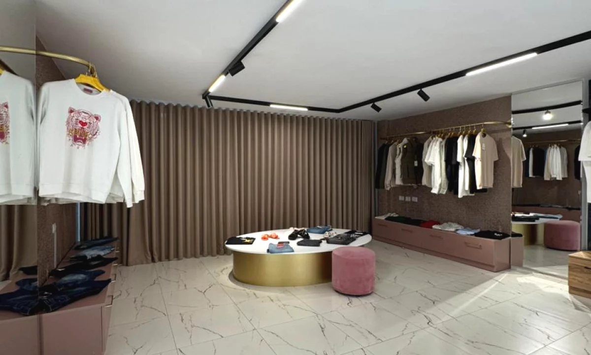 🏢✨ Jepet me qira Ambient Biznesi – Astir