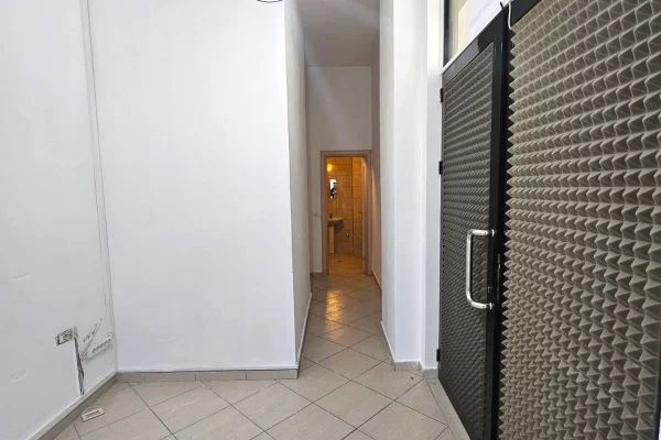 🏢✨ Shitet Ambient Biznesi – Pallati Ales, Rrethrrotullimi i Astirit