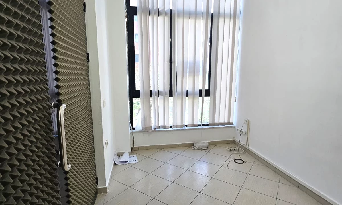 🏢✨ Shitet Ambient Biznesi – Pallati Ales, Rrethrrotullimi i Astirit