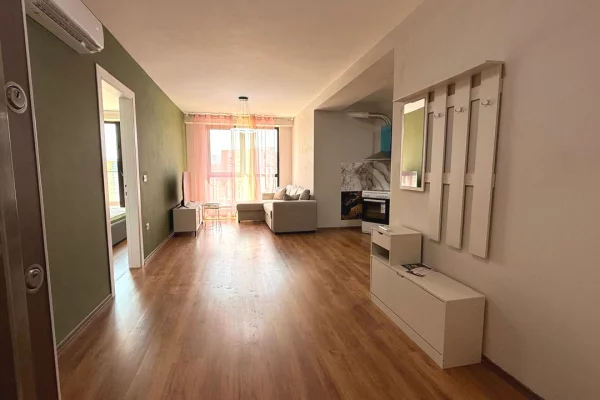 Shtepi ne shitje Apartament ne Tirane, 1+1, Mobilimi E mobiluar, Pagesa 13,200,000  Leke.