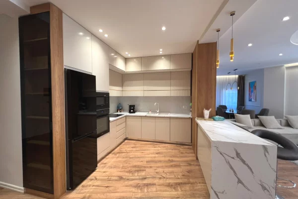 Shtepi me qera 3+1 ne Tirane - 1,500 Euro