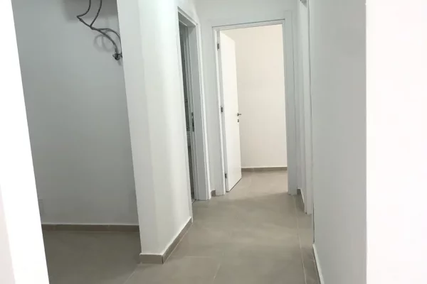Shtepi me qera Apartament ne Tirane, 2+1, Mobilimi E mobiluar, Pagesa 50,000  Leke.