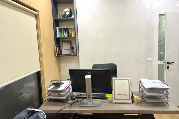 Zyre me qera Perballe Gjykates, Tirane – 45,000 ALL