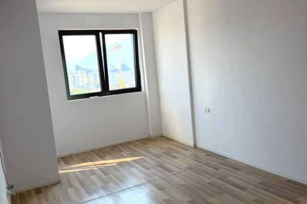 Zyre me qera ne Eglo Astir, Tirane – 55,000 ALL