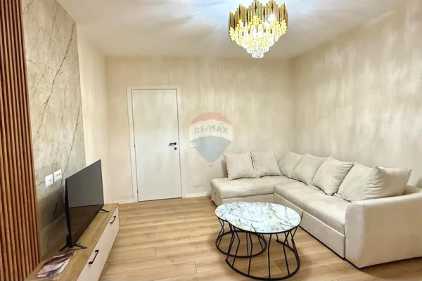 APARTAMENT 2+1 PËR QIRA ASTIR,📍 DY PALMAT Rruga Foto Xhavella