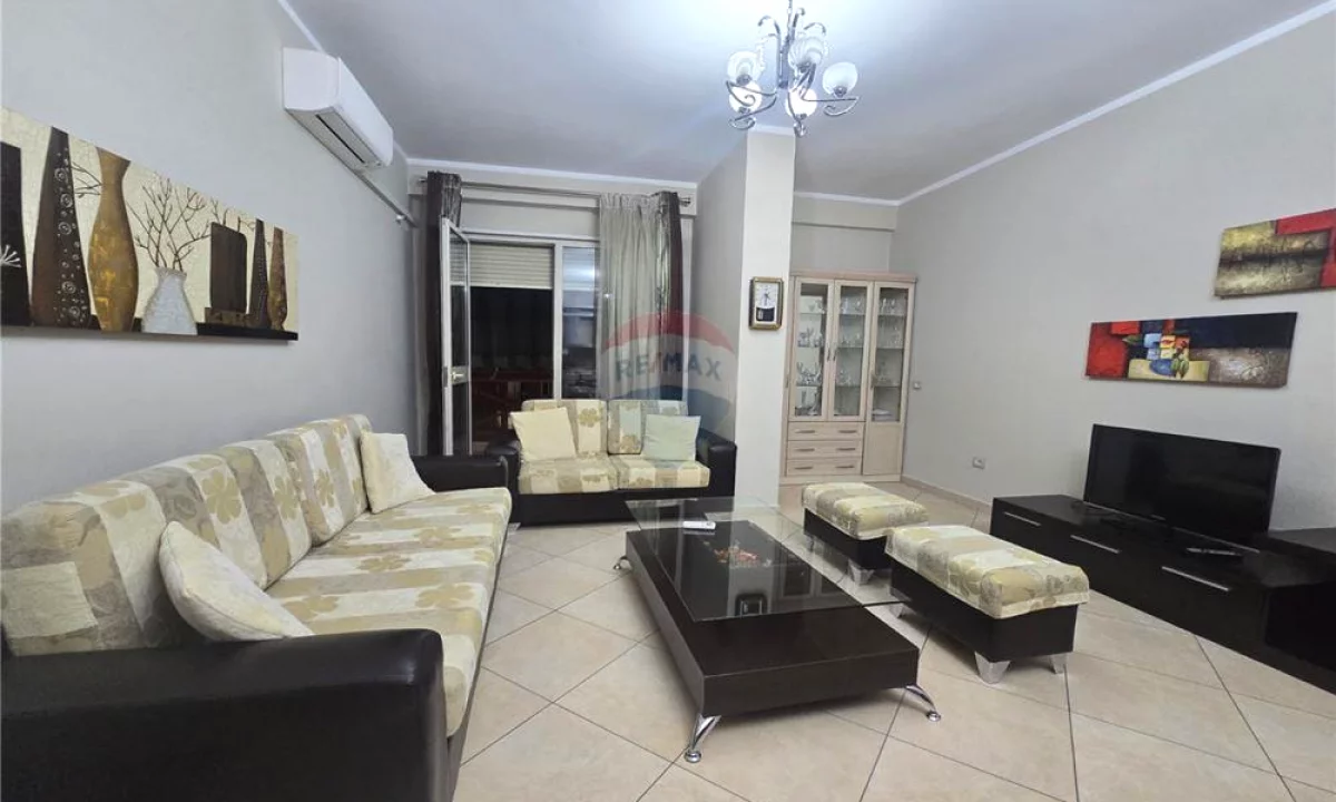 Shtepi me qera Apartament ne Tirane, 1+1, Mobilimi E mobiluar, Pagesa 55,000  Leke.