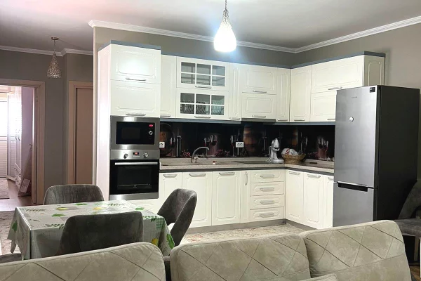 Shtepi me qera Apartament ne Tirane, 2+1, Mobilimi E mobiluar, Pagesa 65,000  Leke.