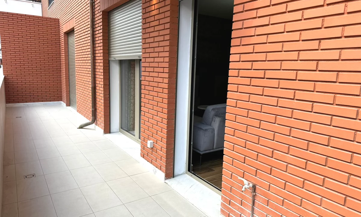 Shtepi me qera Apartament ne Tirane, 1+1, Mobilimi E mobiluar, Pagesa 85,000  Leke.