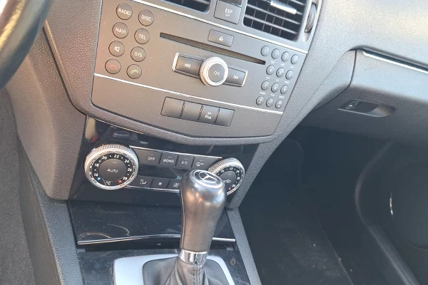 Auto in Vendita a Elbasan - 6,800 Euro