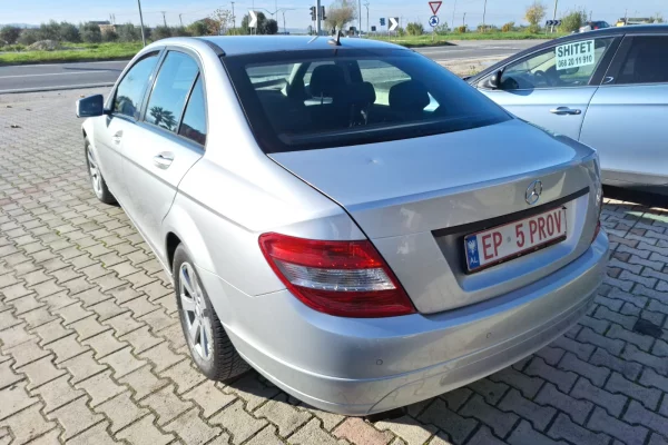 Auto in Vendita a Elbasan - 6,800 Euro