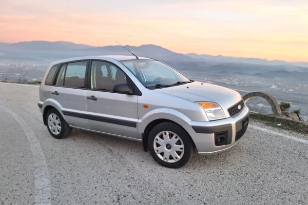 Auto in Vendita a Elbasan, Ford, 2009 gasoline-gas,Kambio Automatik Pagamento 4,300  Euro.