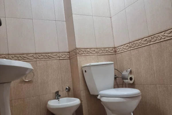 Shtepi me qera Apartament ne Durres, 1+1, Mobilimi E mobiluar, Pagesa 350  Euro.