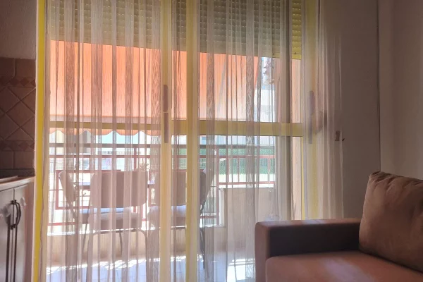 Shtepi me qera Apartament ne Durres, 1+1, Mobilimi E mobiluar, Pagesa 350  Euro.