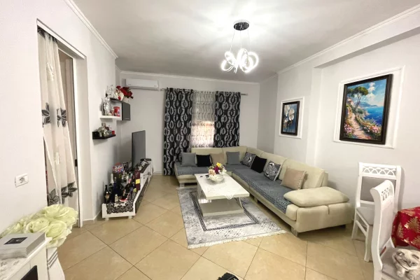 Shtepi ne shitje Apartament ne Durres, 1+1, Mobilimi E mobiluar, Pagesa 95,000  Euro.