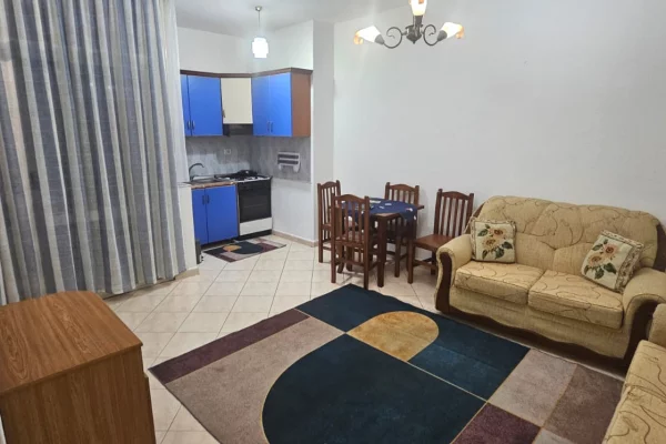 Shtepi me qera Apartament ne Durres, 1+1, Mobilimi E mobiluar, Pagesa 30,000  Leke.