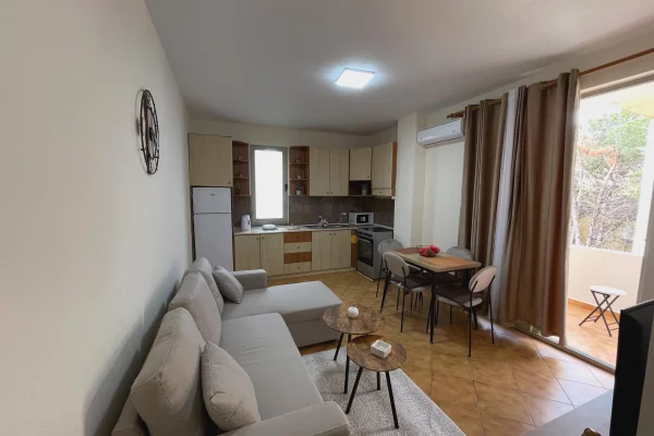 Shtepi ne shitje Apartament ne Durres, 1+1, Mobilimi E mobiluar, Pagesa 100,000  Euro.
