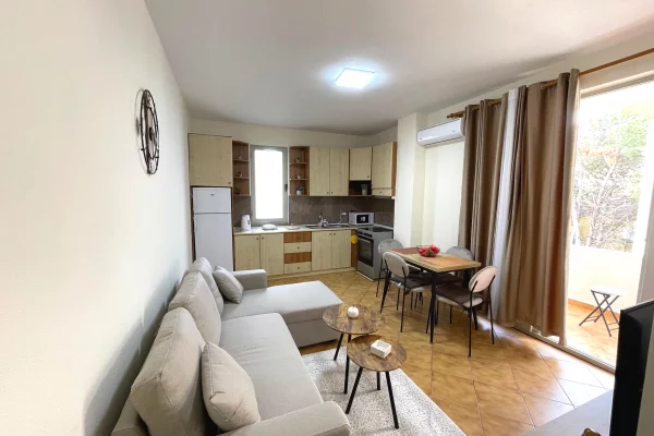 Shtepi ne shitje Apartament ne Durres, 1+1, Mobilimi E mobiluar, Pagesa 100,000  Euro.