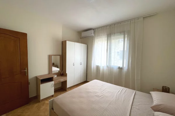 Shtepi ne shitje Apartament ne Durres, 1+1, Mobilimi E mobiluar, Pagesa 100,000  Euro.