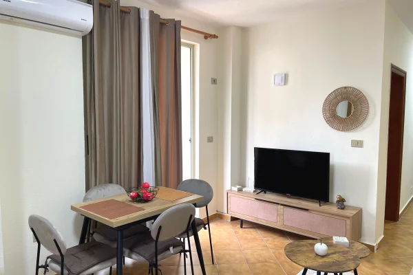 Shtepi ne shitje Apartament ne Durres, 1+1, Mobilimi E mobiluar, Pagesa 100,000  Euro.