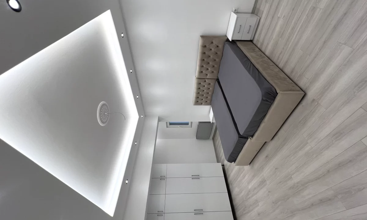 Shtepi me qera Shtepi Private ne Tirane, 2+1, Mobilimi E mobiluar, Pagesa 50,000  Leke.