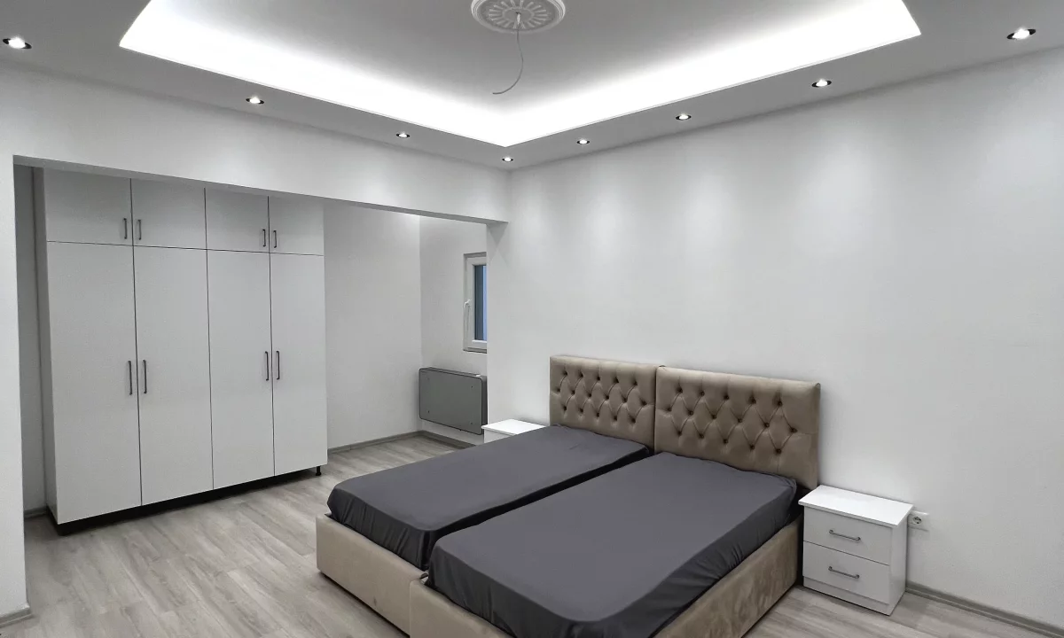 Shtepi me qera Shtepi Private ne Tirane, 2+1, Mobilimi E mobiluar, Pagesa 45,000  Leke.