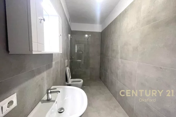 Appartamento in affitto a Tirana 2+1, Arredato