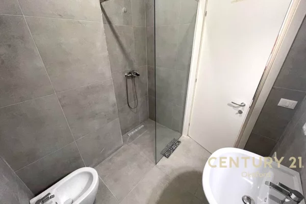 Appartamento in affitto a Tirana 2+1, Arredato