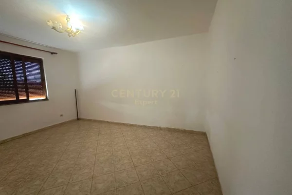 Appartamento in vendita a Tirana 1+1, Vuoto